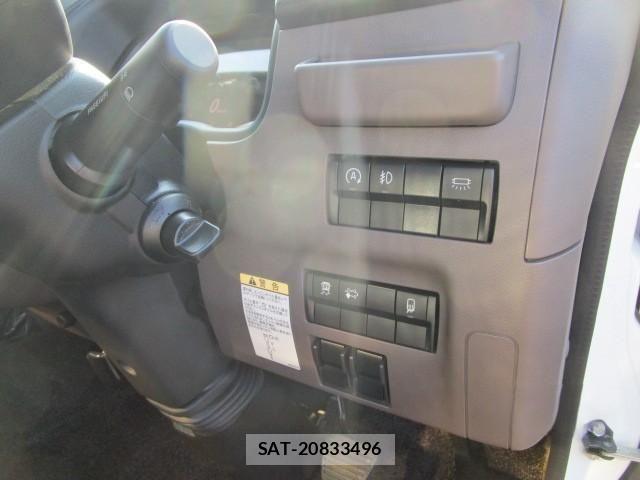 Mitsubishi CANTER 2024-10 8229133-20