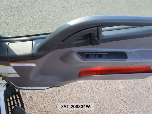 Mitsubishi CANTER 2024-10 8229133-21