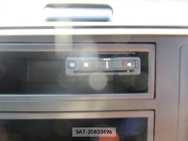 Mitsubishi CANTER 2024-10 8229133-25