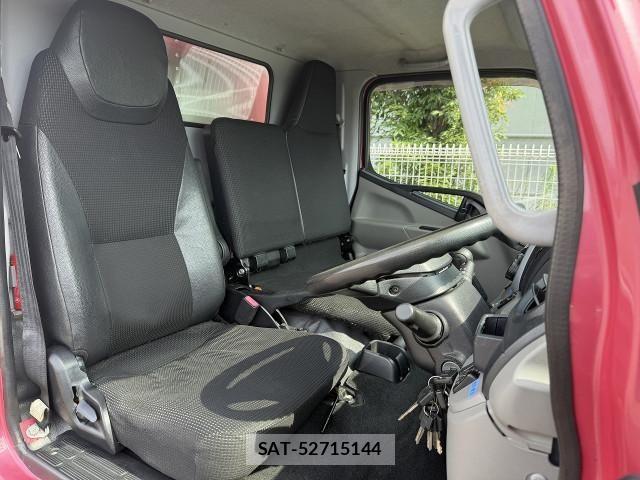 Mitsubishi CANTER 2017-08 8229167-17