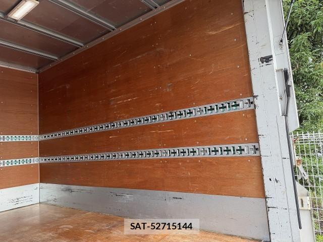 Mitsubishi CANTER 2017-08 8229167-25