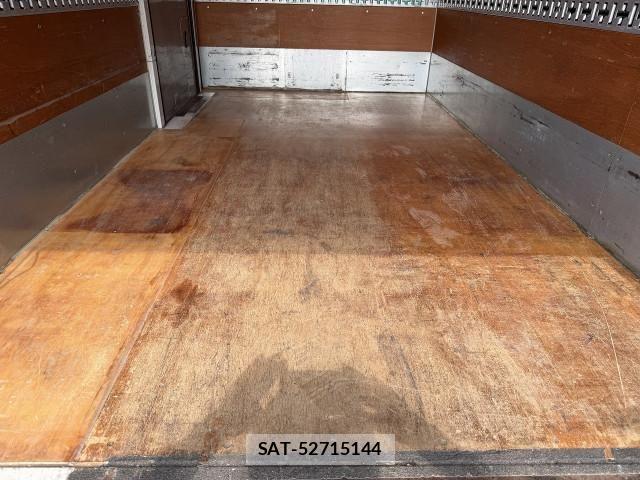 Mitsubishi CANTER 2017-08 8229167-26