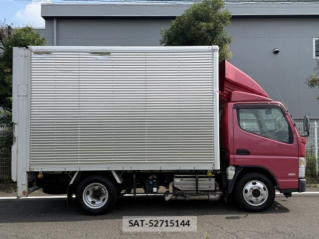 Mitsubishi CANTER 2017-08 8229167-4