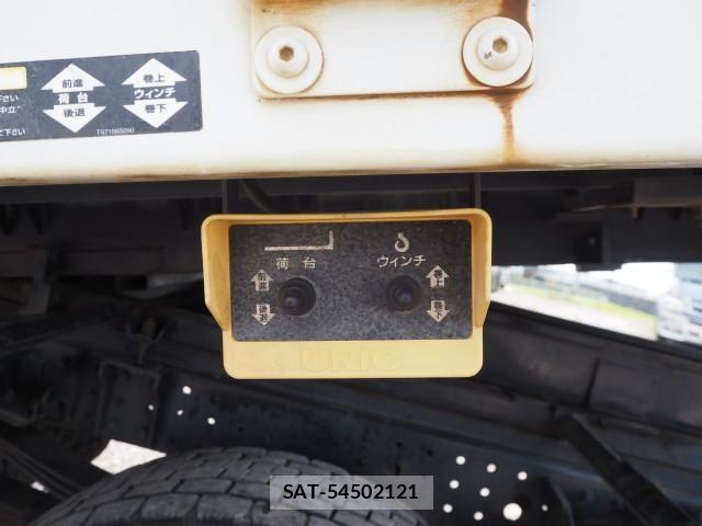 Mitsubishi CANTER 2012-05 8229140-19