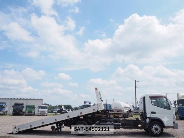 Mitsubishi CANTER 2012-05 8229140-5