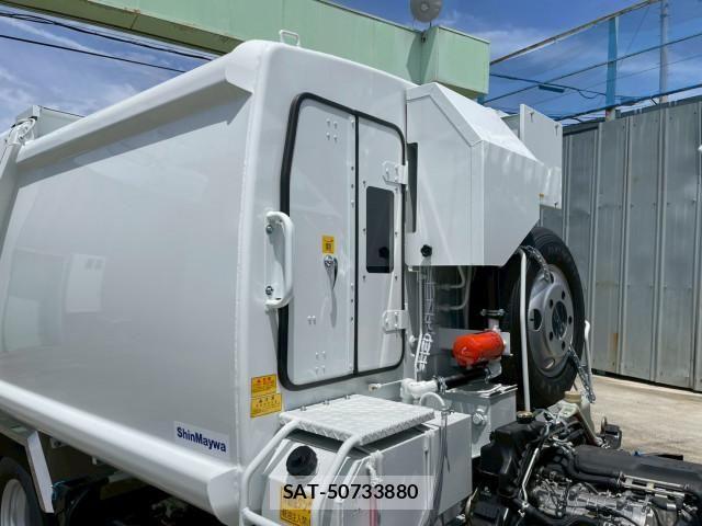 Mitsubishi CANTER 2026-03 8229122-16