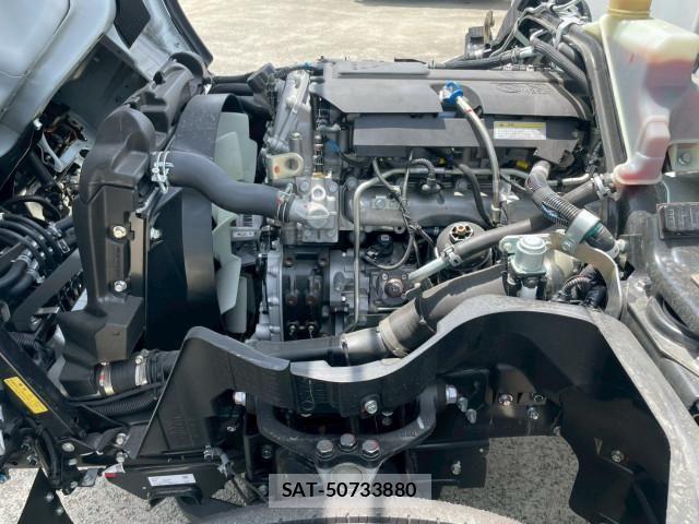 Mitsubishi CANTER 2026-03 8229122-25