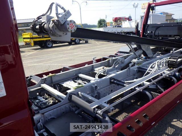 Mitsubishi CANTER 2022-09 8229126-12