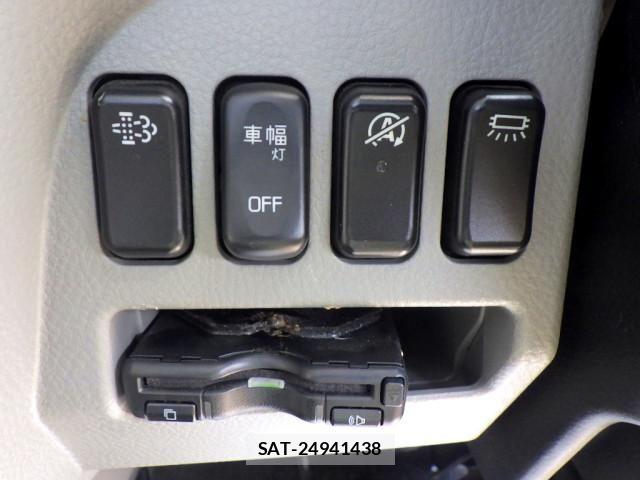Mitsubishi CANTER 2022-09 8229126-26