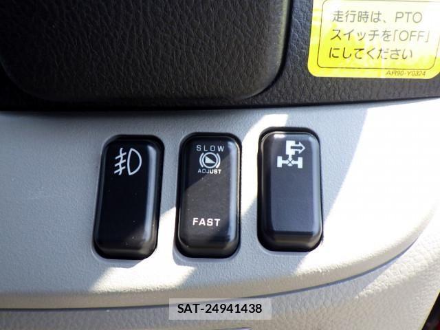 Mitsubishi CANTER 2022-09 8229126-27