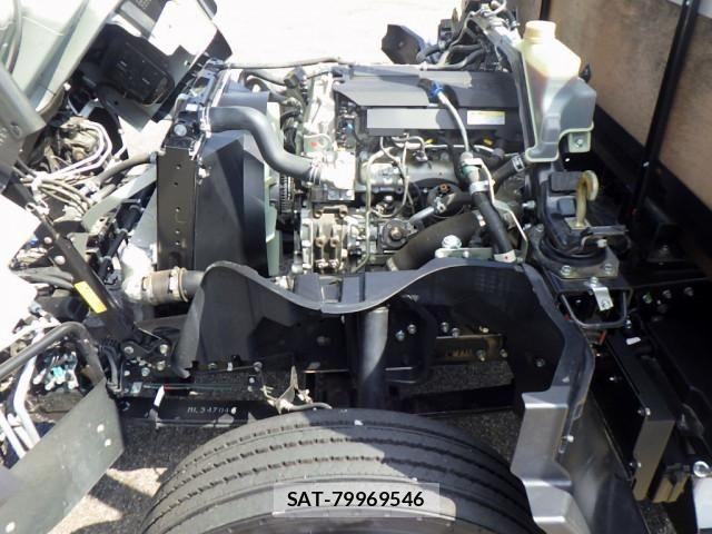 Mitsubishi CANTER 2024-09 8229132-23