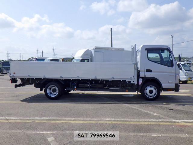 Mitsubishi CANTER 2024-09 8229132-4