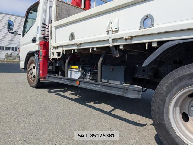 Mitsubishi CANTER 2018-10 8229151-17