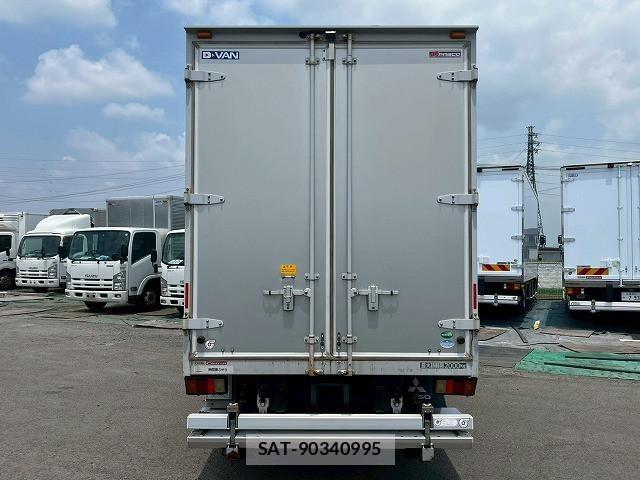 Mitsubishi CANTER 2015-07 8229188-6