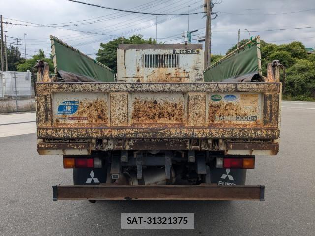 Mitsubishi CANTER 2017-05 8229194-6