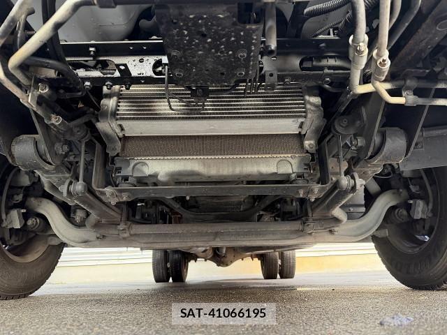Mitsubishi CANTER 2015-03 8229187-9