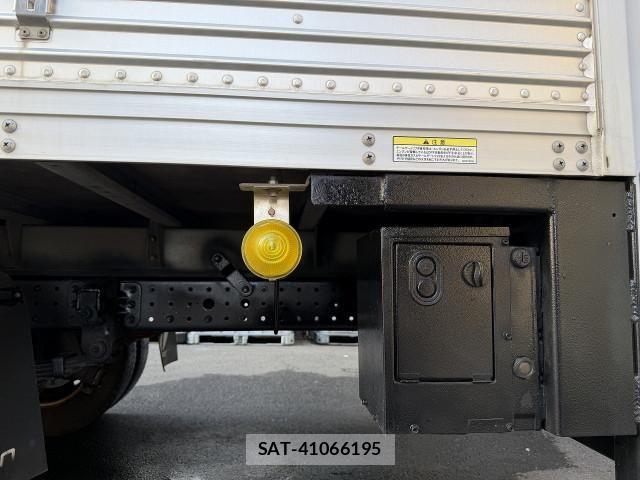 Mitsubishi CANTER 2015-03 8229187-11