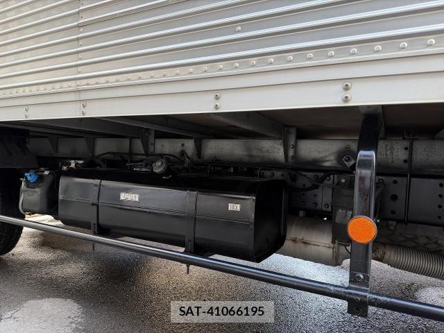 Mitsubishi CANTER 2015-03 8229187-12