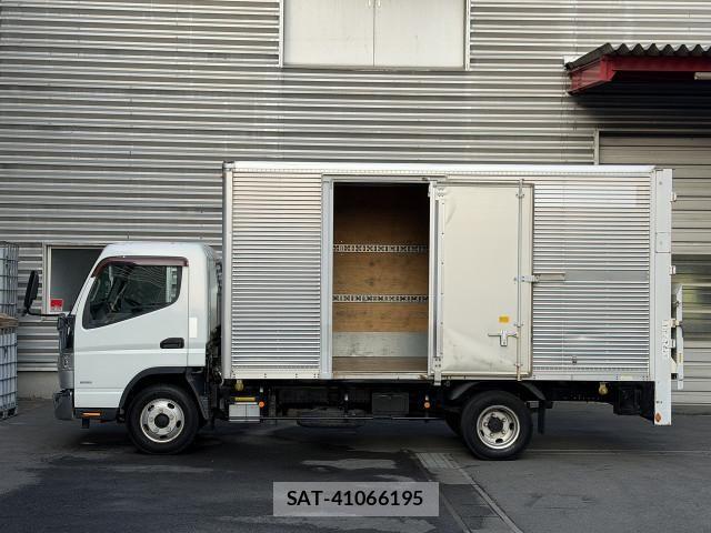 Mitsubishi CANTER 2015-03 8229187-2