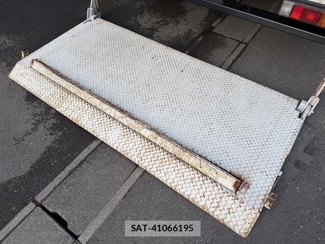Mitsubishi CANTER 2015-03 8229187-6