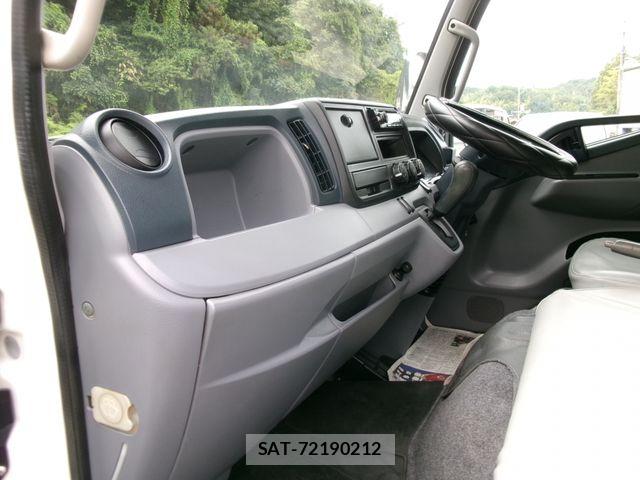 Mitsubishi CANTER 2014-03 8244782-14