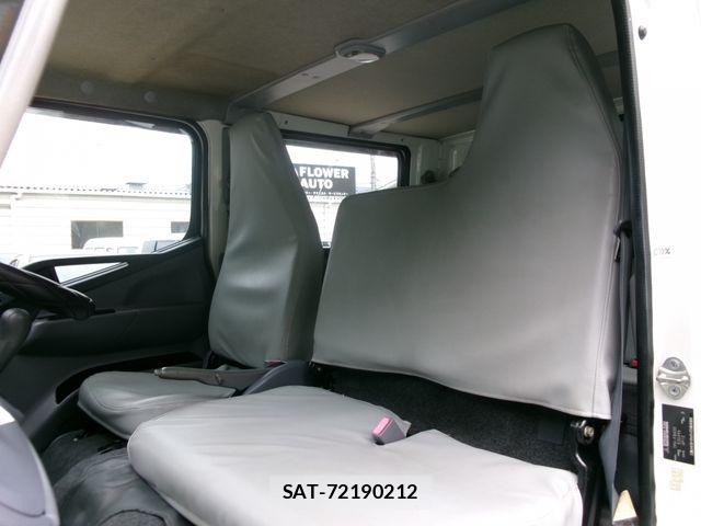 Mitsubishi CANTER 2014-03 8244782-15