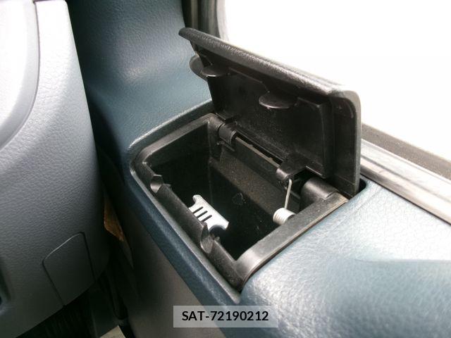 Mitsubishi CANTER 2014-03 8244782-21