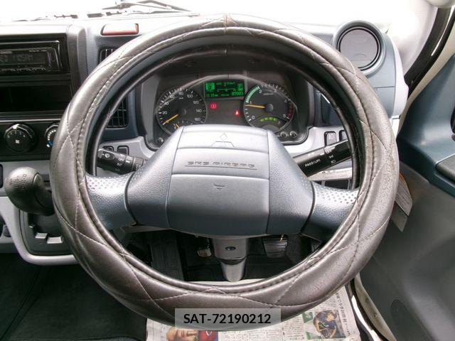 Mitsubishi CANTER 2014-03 8244782-23