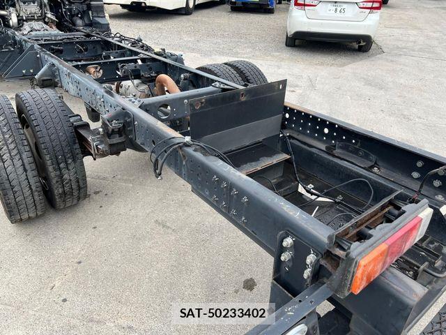 Mitsubishi CANTER 2019-03 8244789-24