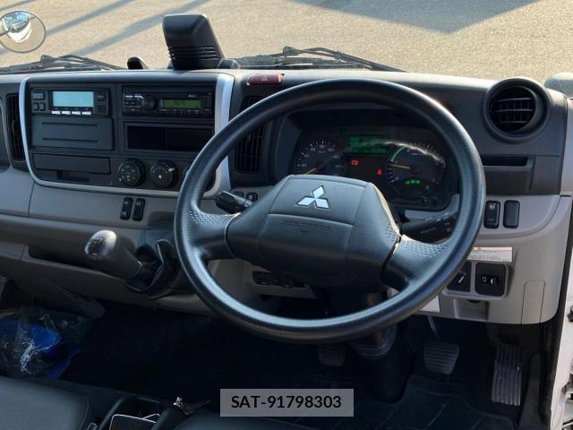 Mitsubishi CANTER 2022-10 8244775-17