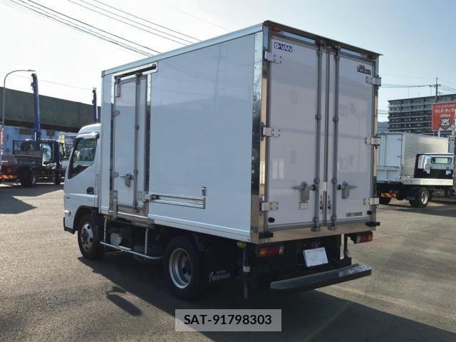 Mitsubishi CANTER 2022-10 8244775-3