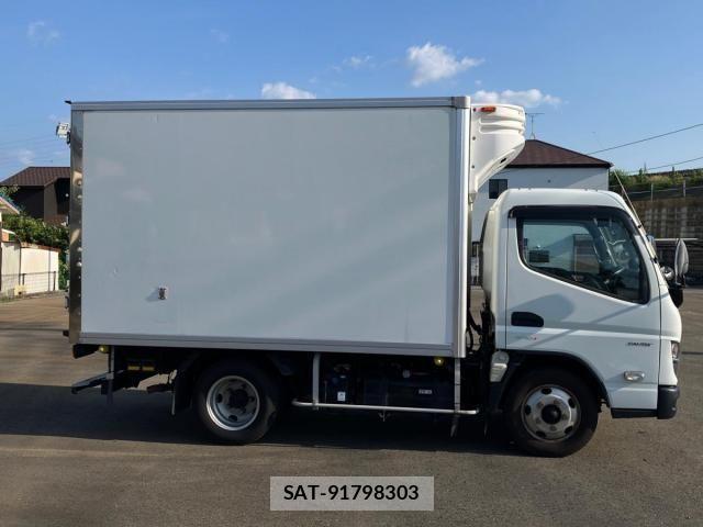 Mitsubishi CANTER 2022-10 8244775-5