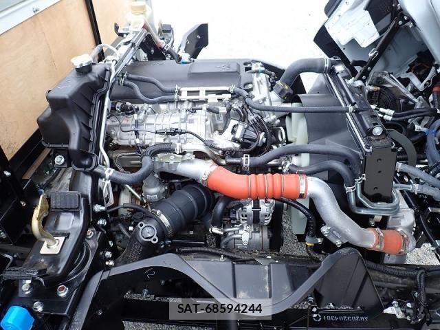 Mitsubishi CANTER 2026-01 8244771-21