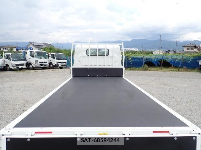 Mitsubishi CANTER 2026-01 8244771-7