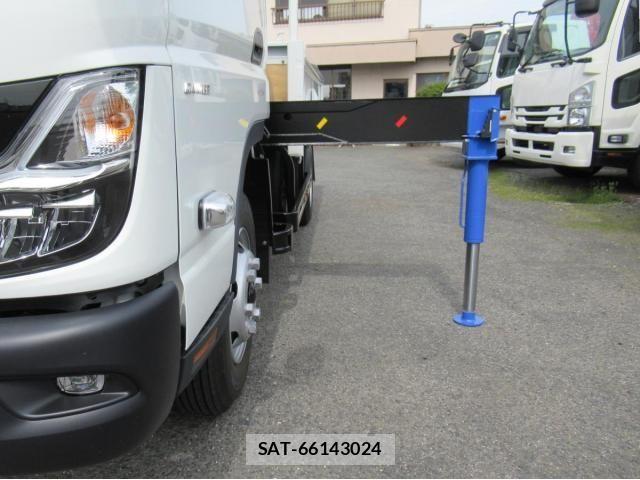 Mitsubishi CANTER 2026-04 8244770-10
