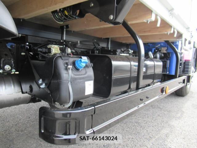 Mitsubishi CANTER 2026-04 8244770-12