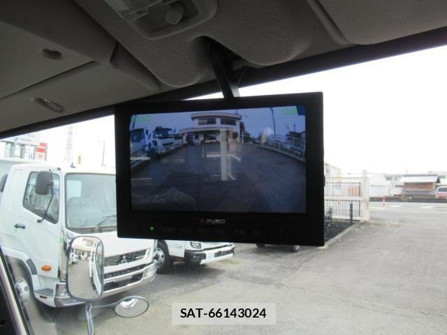 Mitsubishi CANTER 2026-04 8244770-24