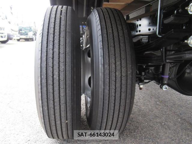 Mitsubishi CANTER 2026-04 8244770-28