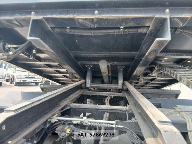 Mitsubishi CANTER 2018-07 8244773-9