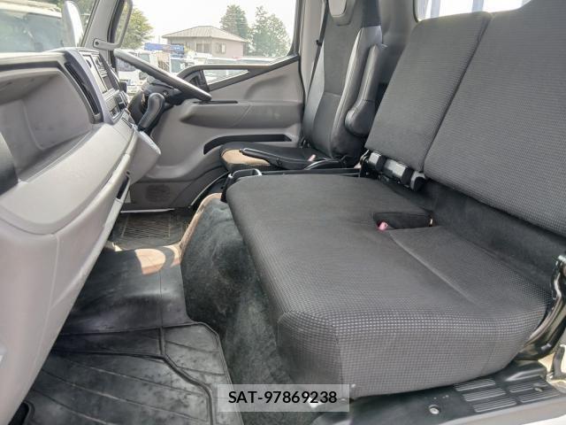 Mitsubishi CANTER 2018-07 8244773-23