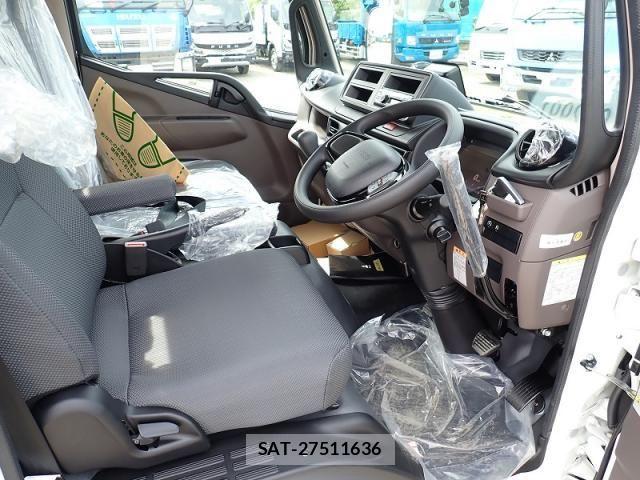 Mitsubishi CANTER 2026-04 8244774-9