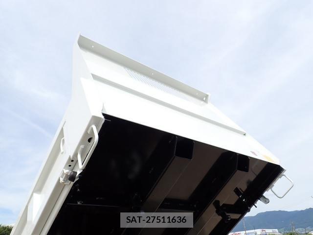 Mitsubishi CANTER 2026-04 8244774-17