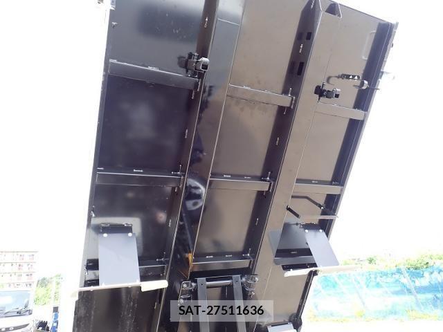Mitsubishi CANTER 2026-04 8244774-18