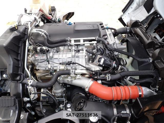 Mitsubishi CANTER 2026-04 8244774-22