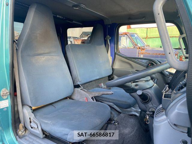 Mitsubishi CANTER 2011-12 8244790-16