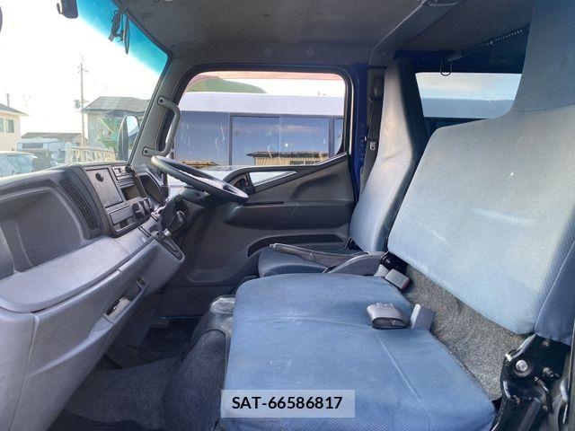Mitsubishi CANTER 2011-12 8244790-17