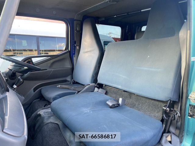 Mitsubishi CANTER 2011-12 8244790-18