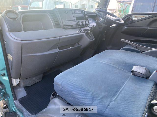 Mitsubishi CANTER 2011-12 8244790-19