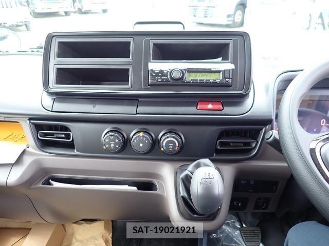 Mitsubishi CANTER 2026-04 8244772-13