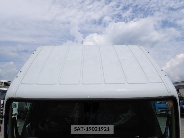 Mitsubishi CANTER 2026-04 8244772-25